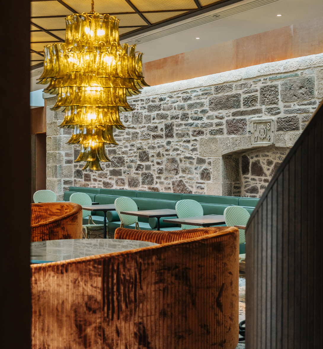 Garden Restaurant Sneak 2 (1)